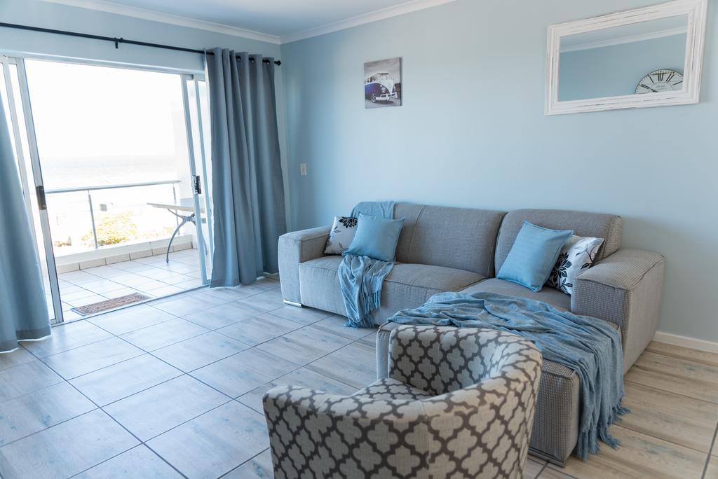 Whale View Self Catering Apartment Hermanus Esterno foto